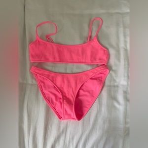 Triangl hot pink bikini set